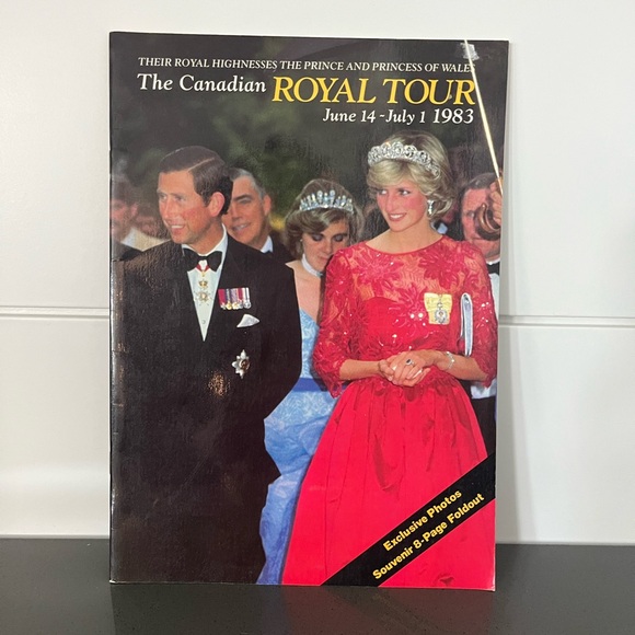 3 Royal Wedding/Princess Diana Books - Picture 2 of 15